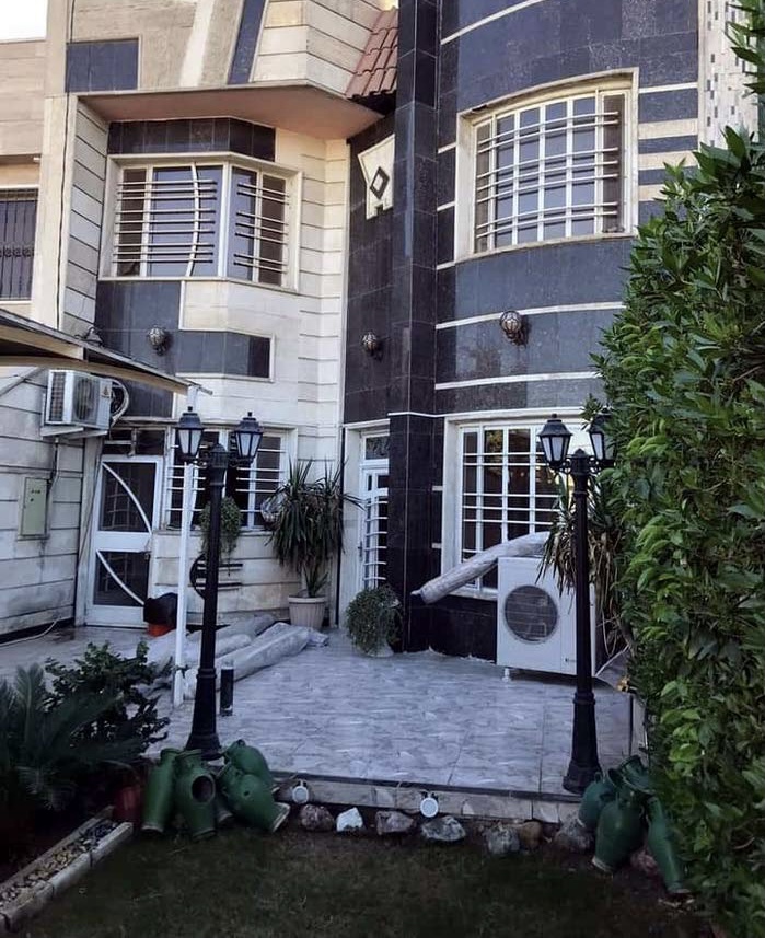 دار في حي الجامعة