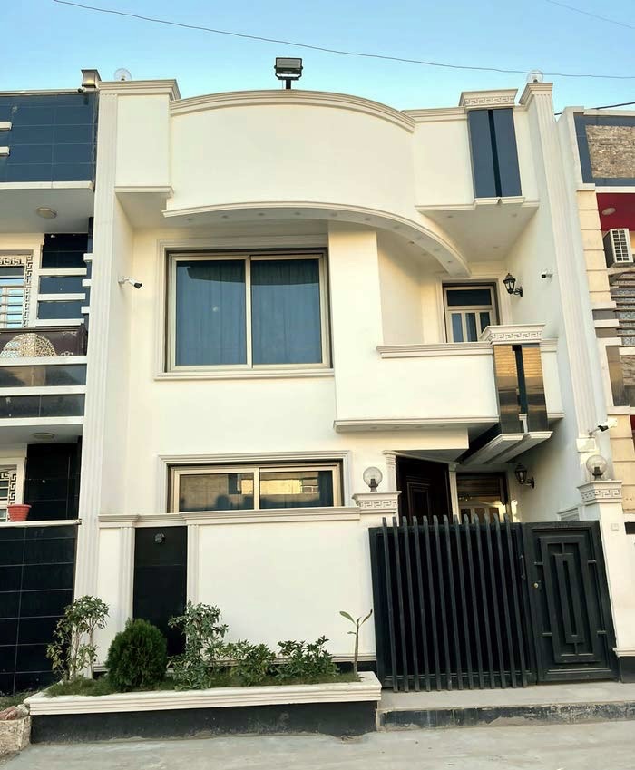 دار للبيع في الدورة