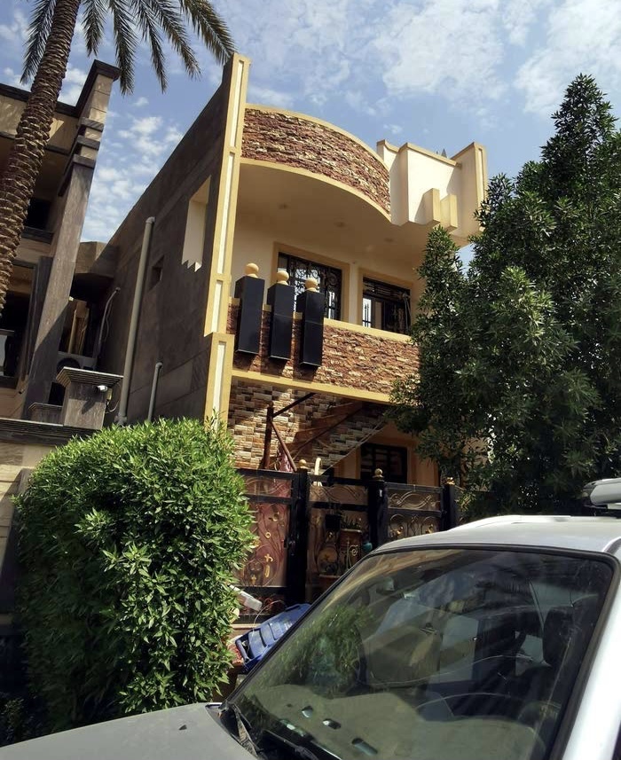 ثلاث وحدات سكنية معزولة في اليرموك