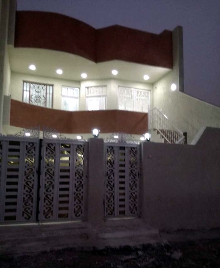 دار للبيع في المنصور